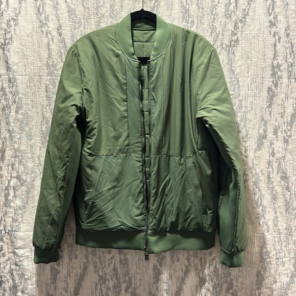 Lululemon Rival Side Bomber jacket tank green reversible large - Picture 3 of 4
